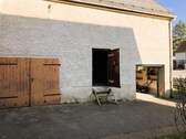 Scheune mit zwei Garagen - 