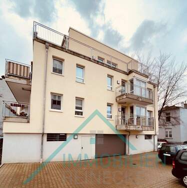 Tiefgarageneifahrt - 