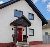 Wohlfühlhaus für Familien: mit Garten, Balkon und einem Zuhause zum Ankommen - Lampertheim-Hofheim