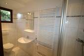 Gäste-WC mit Dusche! - 