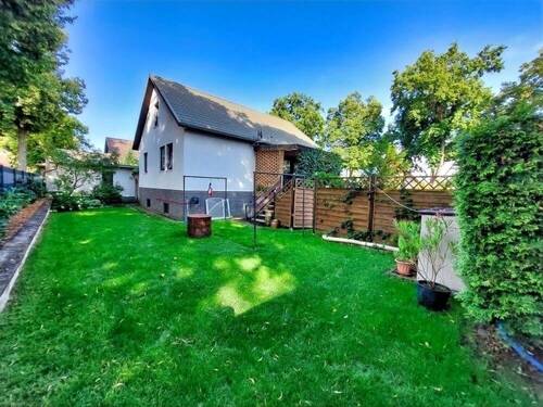 Hausansicht vom Garten - 