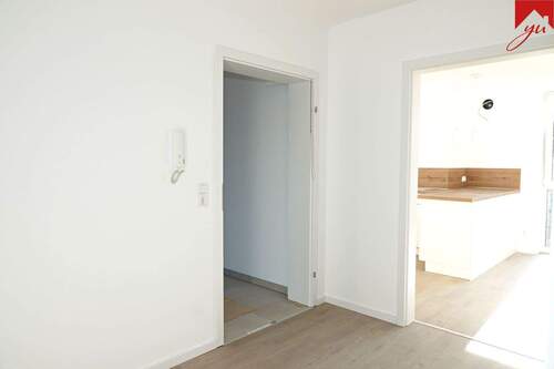 Eingangsbereich - 3 Zimmer Etagenwohnung zur Miete in Esens