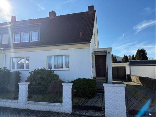 Nord-/Straßenansicht - Ihre neue Familien - Schaltzentrale !