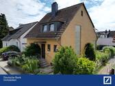 Außenansicht - Einfamilienhaus mit Garage in TOP-Lage