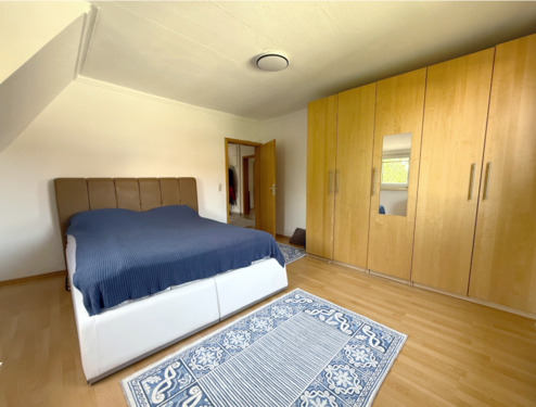 Geräumiges Schlafzimmer - 