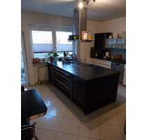 Familienfreundliches großzügiges Haus mit Garten und Garagenanbau - Denkendorf Bitz