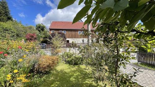 Ansicht aus dem Garten - 5 Zimmer Einfamilienhaus in Lichtenhain