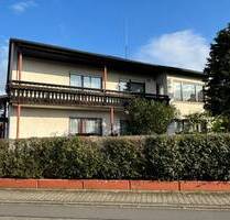 Gepflegtes Zweifamilienhaus mit sehr viel Platz und großem Garten (H 541-B) - Groß-Rohrheim