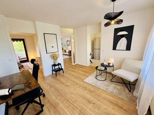 Bild 2 - 4 Zimmer Etagenwohnung zum Kaufen in Filderstadt