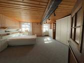 Schlafzimmer 1. OG - 