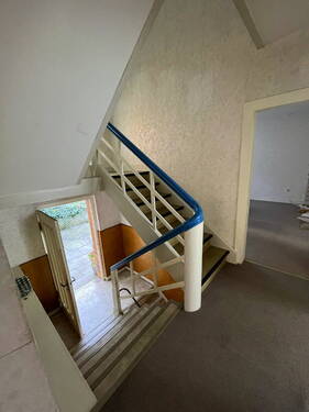 Treppenhaus - 9 Zimmer Reihenmittelhaus in Bad Orb
