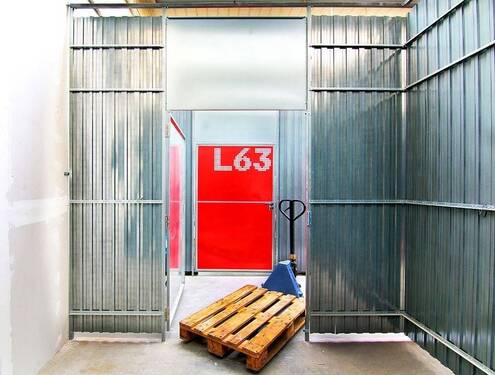 Innenansicht Lagerbox - Halle zur Miete in Oberhausen