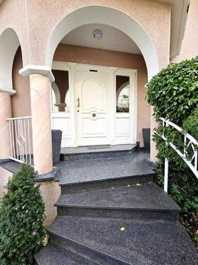 Treten Sie mit uns ein... - 