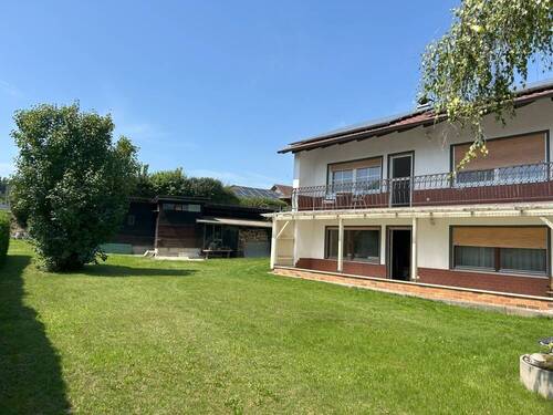 Ansicht Süd mit Holzschuppen - 