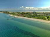 kilometerlanger-Sandstrand-ziwschen-Ostsee-und-Bod - 