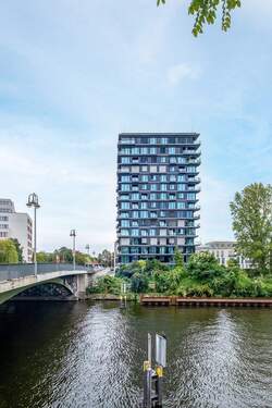 Hausansicht - 3 Zimmer Etagenwohnung zum Kaufen in Berlin
