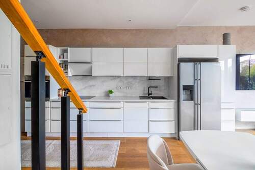 Einbauküche - 3 Zimmer Etagenwohnung in Berlin