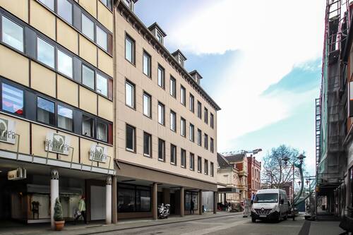 Wohn-/Geschäftshaus Frontansicht - 