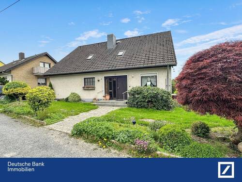 Straßenansicht - Ihr neues Wohnjuwel im Idyll - 299.000,00 EUR Kaufpreis, ca.  175,00 m² Wohnfläche