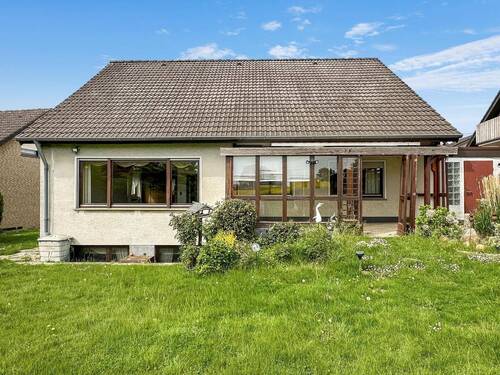 Gartenansicht - Mehrfamilienhaus, Wohnhaus mit 175,00 m² in Lage zum Kaufen