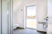 Bad mit Dusche - 
