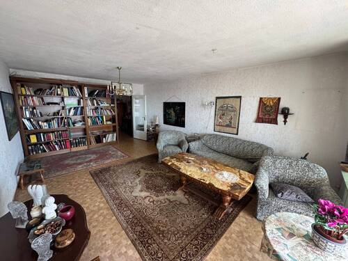 Wohnbereich - Etagenwohnung mit 100,00 m&sup2; in Hannover zum Kaufen