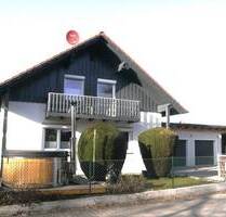 Liebevoll modernisiertes Einfamilienhaus mit Doppelgarage u. Carport - Kumhausen Hachelstuhl