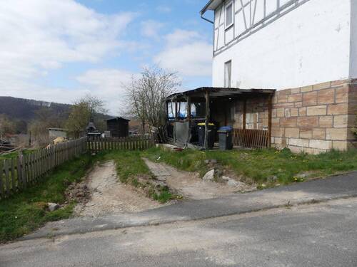 Kfz-Stellplatz - 
