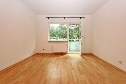 Zimmer 2 - 