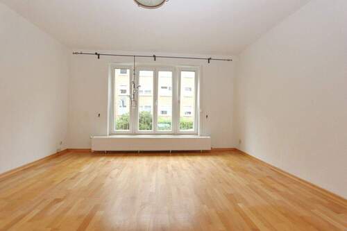 Zimmer 1 - 