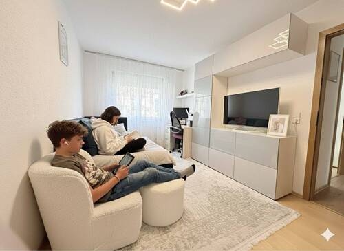 ...für Jugendliche & Kinder - Etagenwohnung mit 96,00 m² in Sindelfingen zum Kaufen