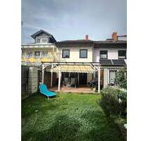 Familienfreundliches Reihenhaus mit Gartenidylle in Freiburg-Haslach - Freiburg im Breisgau