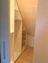 Begehbarer Kleiderschrank OG - 