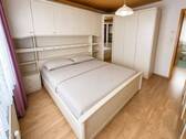 Schlafzimmer - 3 Zimmer Wohnung mit Balkon - 520,00&nbsp;EUR Kaltmiete, ca.&nbsp; 65,00&nbsp;m&sup2;&nbsp;Wohnfl&auml;che