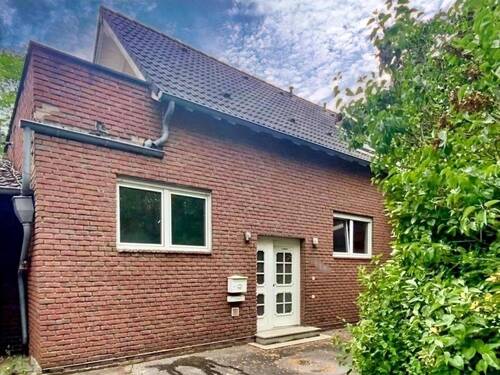 Hausansicht - VIEL PLATZ IN IHREM NEUEN ZUHAUSE IN WORRINGEN