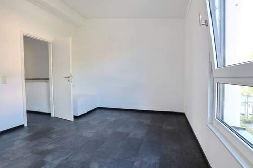Zimmer 2 OG - 