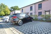 Parkplatz - 3 Zimmer Reihenendhaus zum Kaufen in Kaltenkirchen