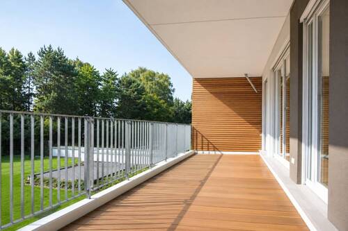 Suedloggia (1) - 4 Zi. in Ddorf-Unterbach * 4 Zi. * 154,99 m² Wfl. * Dusch- & Wannenbad + Duschbad * übergroße Loggia in Südlage * TG * Aufzug und mehr...