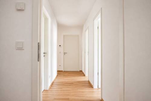 Flur (1) - 