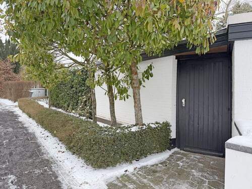 Abstellraum mit Straßenzugang - 