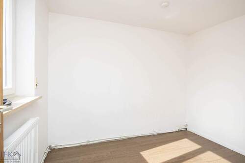 OG links kleines Zimmer - 