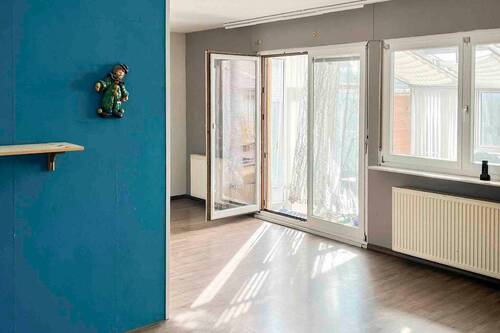 Wohnzimmer - 6 Zimmer Doppelhaushälfte zum Kaufen in Haag an der Amper