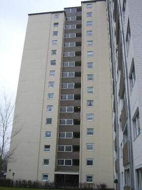 Hausansicht - ruhige 4-Zimmerwohnung, provisionsfrei