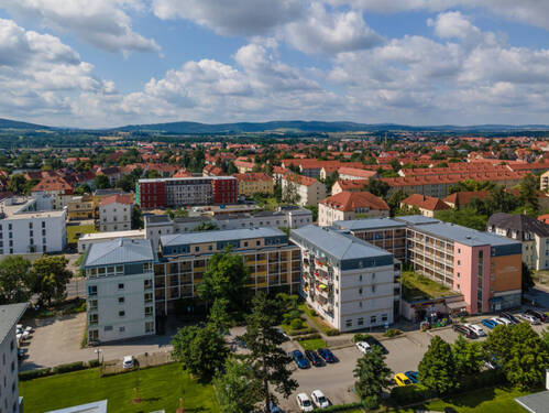 Titelbild - Bezugsfertige 2-Raumwohnung mit Südbalkon und Aufzug!