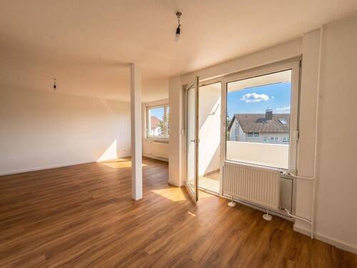 Essbereich und Wohnzimmer - 3 Zimmer Etagenwohnung zum Kaufen in Ettenheim