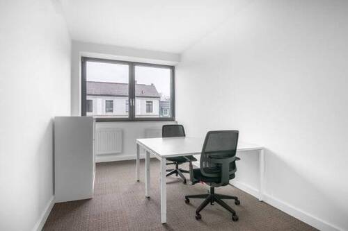 Bild 5 - Voll ausgestatteter privater Büroraum für Sie und Ihr Team 10 sqm in Regus Bismarckstraße