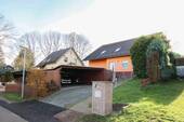 Hausansicht straßenseitig 02 - Gepflegtes EFH oder ZFH mit Wärmepumpe in ruhiger Lage von Chemnitz