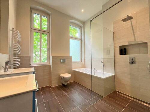 Bad_mit_Wanne,Dusche - 