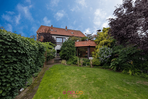 Blick auf die Terrasse - 7 Zimmer Einfamilienhaus zum Kaufen in Braunschweig