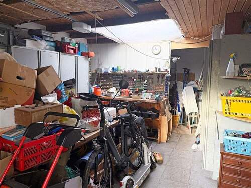 Garage - 